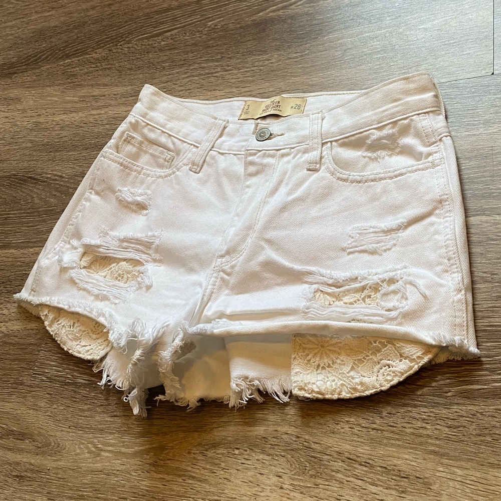 💋2 for $20!💋Like NEW Hollister White Jean Shorts